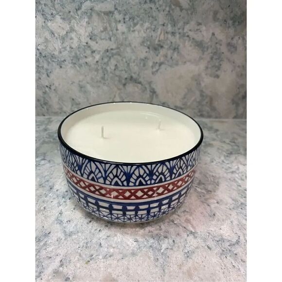 Stoneware Bowl Coconut Candle - Picture 4 of 6